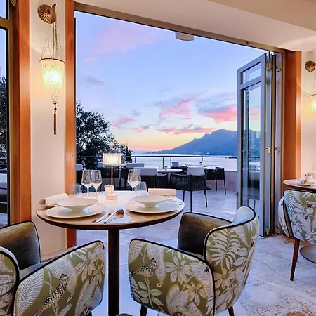 Tiara Miramar テウル・シュル・メール