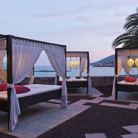 Tiara Miramar
