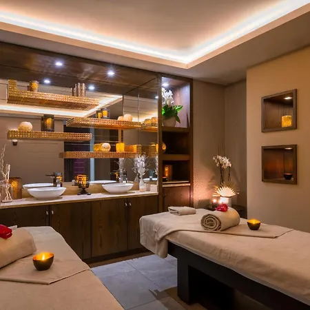 ホテル Tiara Miramar 5*