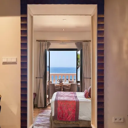 Otel Tiara Miramar 5*
