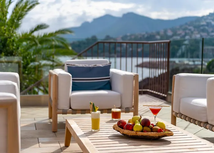فندق Tiara Miramar 5*